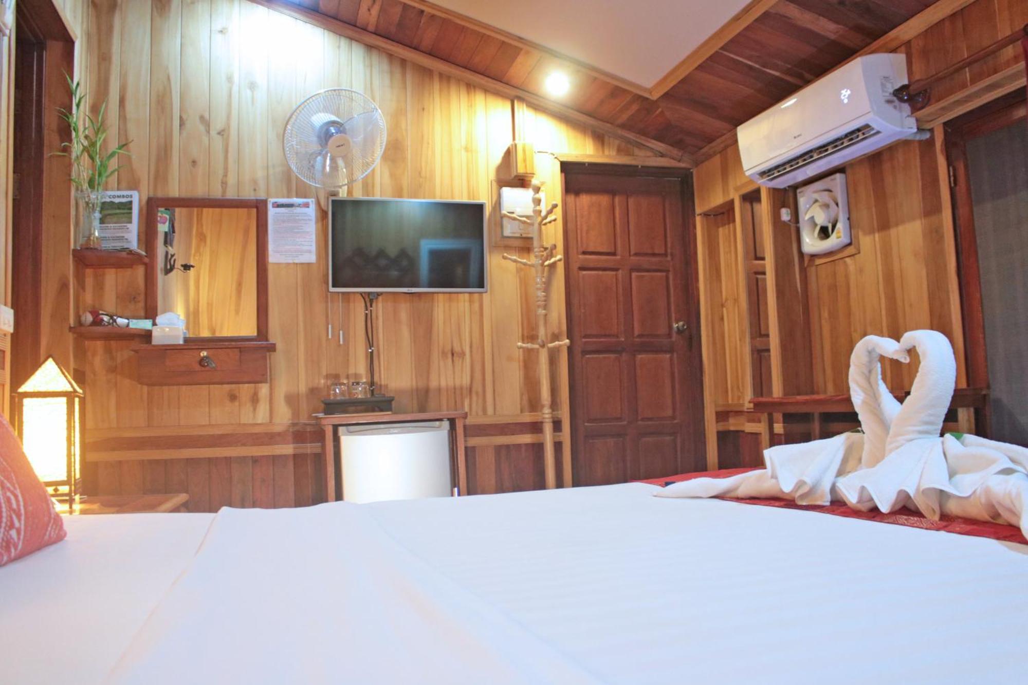 แอปเปิ้ล เกสต์เฮ้าส์ Hotel หลวงพระบาง ห้อง รูปภาพ