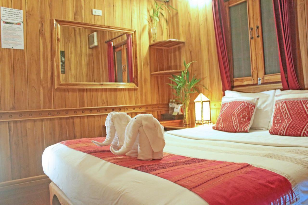 แอปเปิ้ล เกสต์เฮ้าส์ Hotel หลวงพระบาง ภายนอก รูปภาพ