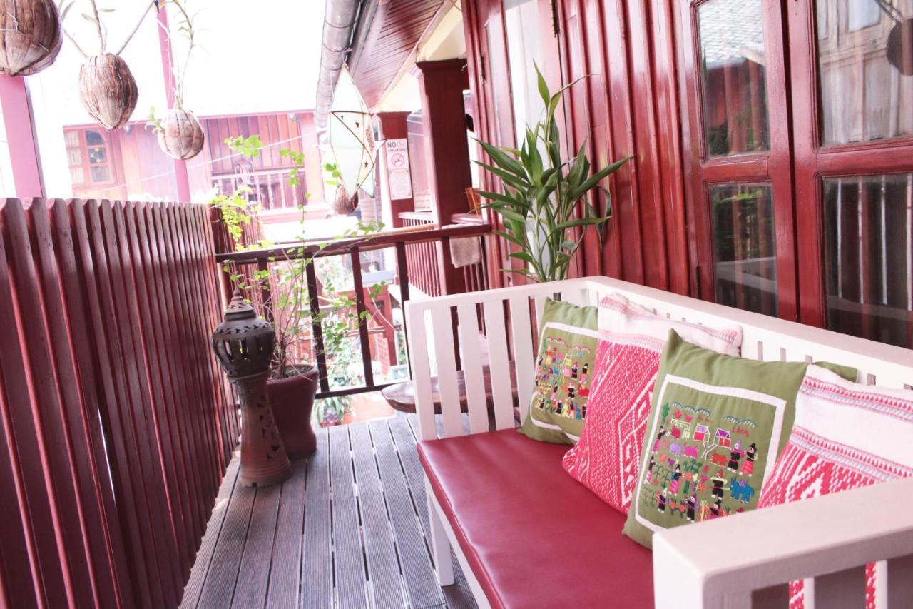 แอปเปิ้ล เกสต์เฮ้าส์ Hotel หลวงพระบาง ภายนอก รูปภาพ
